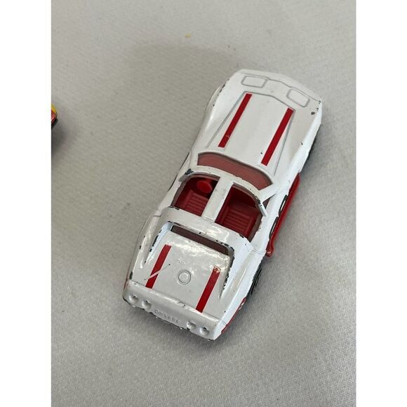 Matchbox Vintage Lot Ferrari 308 GTR and 1979 Chevrolet Corvette - Picture 9 of 9